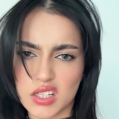 ax_hdj30's profile picture. 