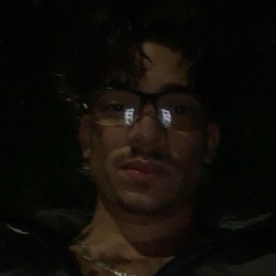 leo2k04's profile picture. 