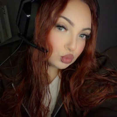 mirhysie's profile picture. 📚mentally dating xaden / F1 girlie / genshin (ar55) ~ wuwa (50) ~ cod ~ valo / 25yo