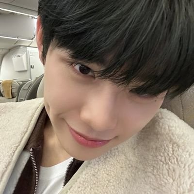 punggems's profile picture. it makes me want to dance !! ( •̀ .̫ •́ )✧