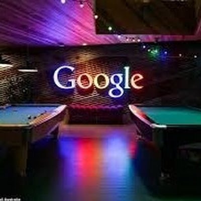 AbdulElahGwaith's profile picture. هل سَبق لك أن مررت بيوم، تبتسم في وجه النَّاس، تتحَدَّث، وكأنَّ كُل شيء كان طبيعيًا، في الوقت الذي كنت تشعُر فيه أنك تحمل ثقلًا من التعاسة بِداخلك ؟↴ 🍃