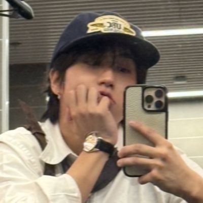 cattzmin's profile picture. one day, we'll became the ones they wanna ㅤㅤ ㅤㅤ   be like.                 ドキ、ドキ!   ♡   0802   ۪  🦊