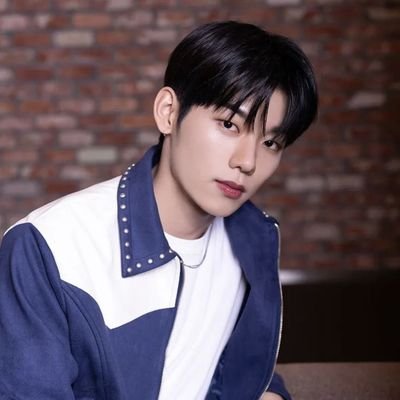 Jeongfhyeon's profile picture. All rounder never missed the beat, @EVNNE_official's genius ace owns the game.