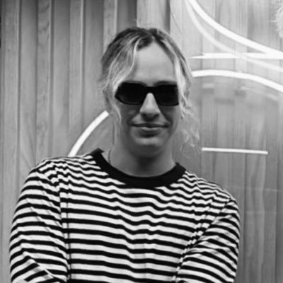 moreeabgg's profile picture. algo tira,algo más