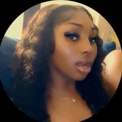 cartierchoochii's profile picture. ten:twenty💗 his favorite brat 🐝