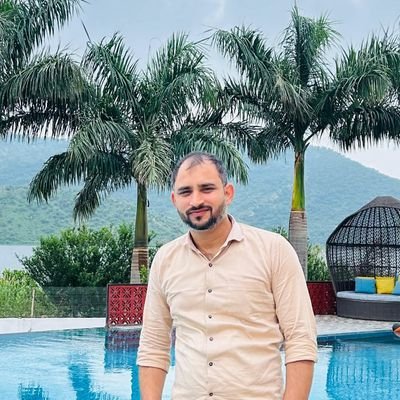 UpdeshS48453011's profile picture. ⚔️Kshatriya Boy ⚔️
🗡️'शौर्यं तेजो धृतिर्दाक्ष्यं युद्धे चाप्यपलायनम्। दानमीश्वरभावश्च क्षात्रं कर्म स्वभावजम्॥ 🗡️