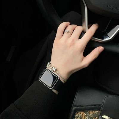 Shazzy_06's profile picture. Where manners shine, hearts align, akhlaq always 🌺✨️!!!!

No DM