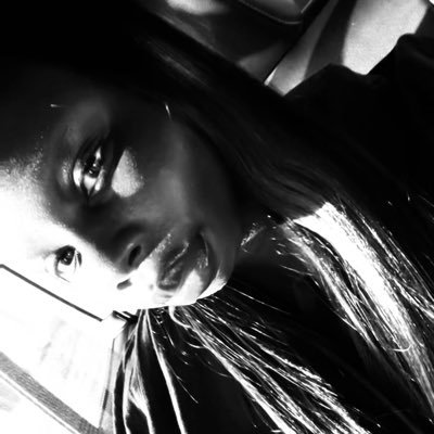 suitelifeofkia's profile picture. If you can’t break bread you fake.