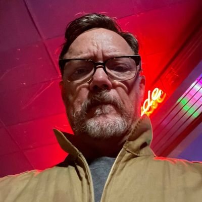 avidosdreamboat's profile picture. Kriss/Hia/ 🇳🇴 🇹🇭 | lore addict | literature/film lover | multifandom | I love fictional researchers gimme | excels in autism | writes occasionally