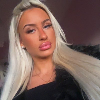 emmayoungggx's profile picture. ♊︎ | insta emmayoung______