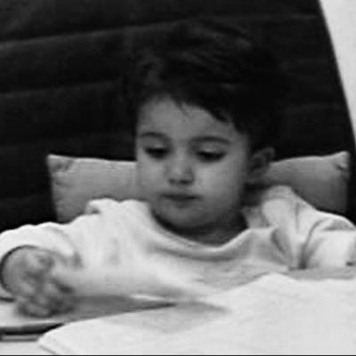 svetlana0_'s profile picture. "يا عازف الأوتار، داوينا بالأشعار"