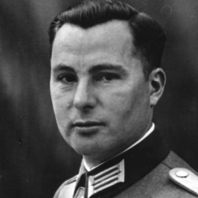 ZumLetsenMal's profile picture. No hay otro hogar más hermoso que la Patria. | Étno-Nacionalista, Nacionalsocialista, Argentina para los Argentinos; lector en desarrolo.