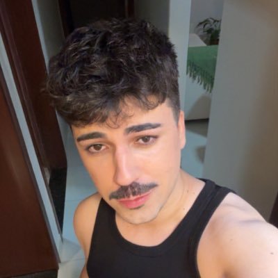 jeanribs's profile picture. i couldn't help but wonder