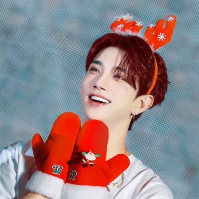 millionsrevest's profile picture. 99 {pag: 𝟸𝟹/𝟷𝟷} .୭̥ ✧ᵎ • ℱairy girl with soft appearance and 𝑠𝑡𝑎𝑟𝑠 in her eyes, living in a garden of sɑkurɑs. ℛuled by. can • cer sun 15/09 29/10