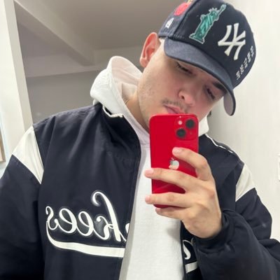 bleepinjavy17's profile picture. NY | Yankees, beer, repeat