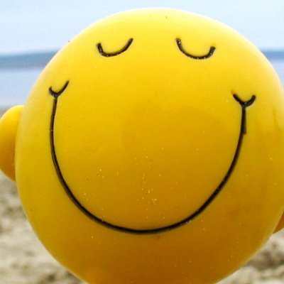 R_play_22's profile picture. 