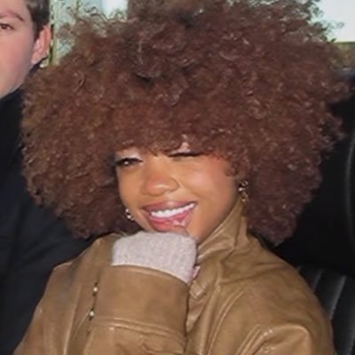 HALFBLO0DS's profile picture. defending leahbeth online isn’t enough i need a gun