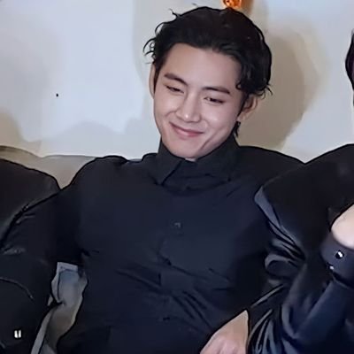 jwlliball's profile picture. ˑ  𑣲 ˑ             ㅤֵtrack 13 : seoul city        ⟡ ݁₊ .