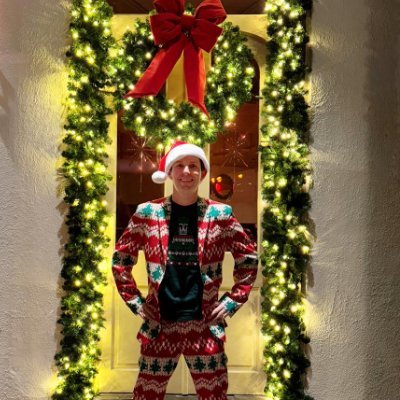 DavidMora's profile picture. New Orleans Creative, Future King & Photographer ⚜️👑📸 Instagram: DavidNOLA