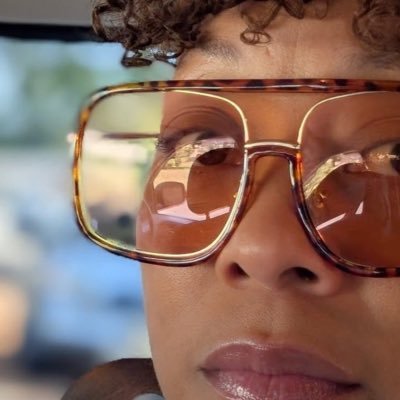 CeeEkzEss's profile picture. 