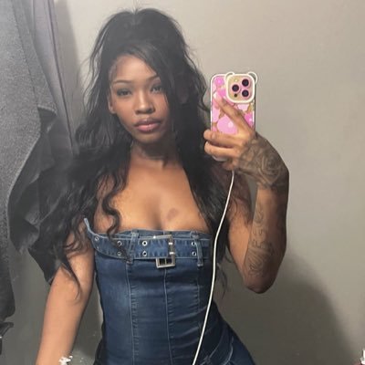 _yofavebonyy's profile picture. Thick Studd ☕️I Facetime Queen 👸🏽I Solo Content|0?l NSFW| Click link in bio for my menu & prices.🥰