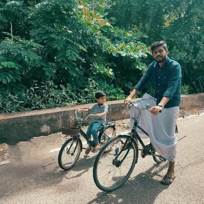 INSHAFRUL's profile picture. Srilankan,Economist, Actor,Singer,Ruggerite ,Cricketer & treasure hunter,All lies apart from the 1st one