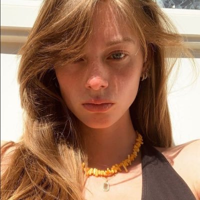 burgundyxx's profile picture. 