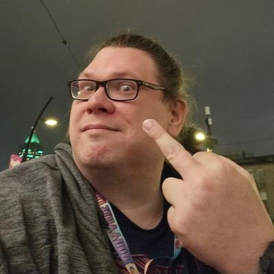 garylisk's profile picture. 40+/
EN/日本語/
Big nerd/
Anime/Manga/
Gym enthusiast/
Never act your age!/
Fanfic author and future novelist/
Possibly just a hallucination