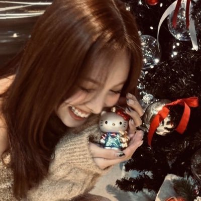 secndIife's profile picture. 