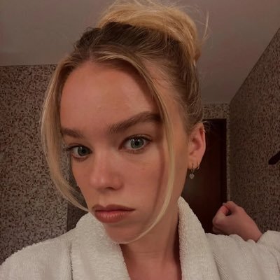 MCUlover5's profile picture. Supporting Targaryen supremacy. Long live the Blacks!