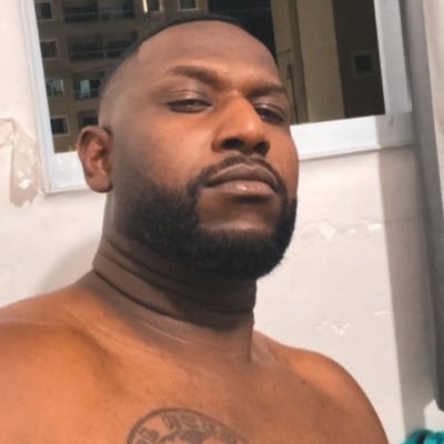 Thlino7's profile picture. FLAMENGO🔴⚫️ LIBERTADORES TETRA 🏆🏆🏆🏆 - BRASILEIRÃO ! 🏆🏆🏆🏆 🏆🏆🏆🏆- COPA DO BRASIL 🏆🏆🏆🏆 🏆 🔴TORCIDA ⭐️JOVEM FLA ⚫️