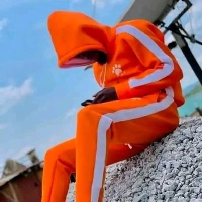 sohcahtoaKE's profile picture. Math & Physics teacher.Brutally Honest. Touch me with words where your hands can't reach. #spacescience #mathematics #elonmusk