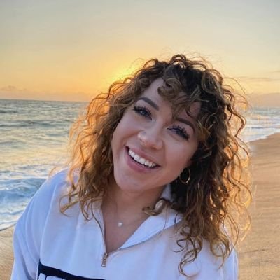 AlisonMorg60062's profile picture. eat donuts 🍩 and lift heavy 💪