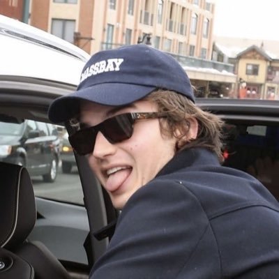 staarcourts's profile picture. 