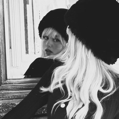 1qxl7's profile picture. 