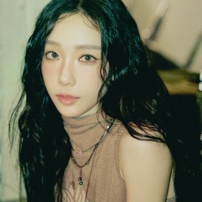 flirtaeyeon's profile picture. 