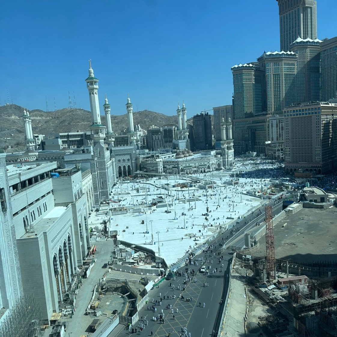 Hakimat8l's profile picture. 