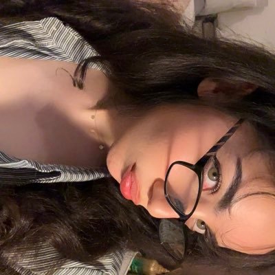 yours__xo's profile picture. 