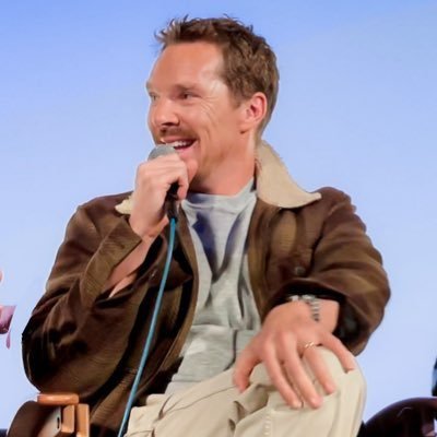 SmilingBenedict's profile picture. I make a lot of Benedict Cumberbatch gifs 🌳 definitely thinking about Christopher Tietjens, The Power of the Dog, or Benedict dancing ✨