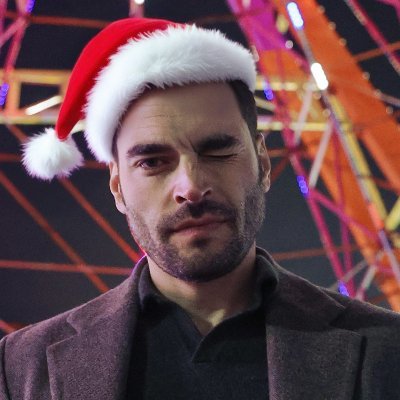 Hiago__Junior's profile picture. Químico, amante dos livros, viciado em séries e fascinado por TV. Editor-chefe no @AparatoBlog. Aquele que ama escrever e fazer GIFS de novelas latinas.