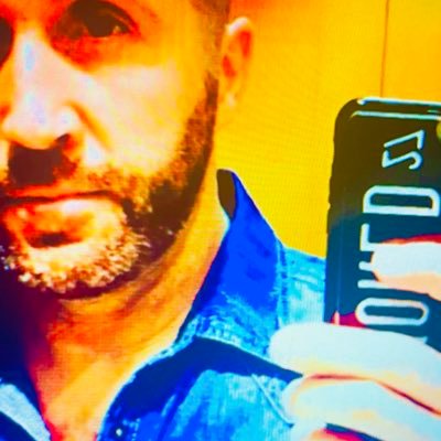 Lou1sferre1ra's profile picture. 