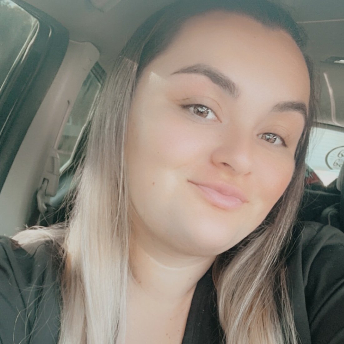 EmilyRiley1102's profile picture. 