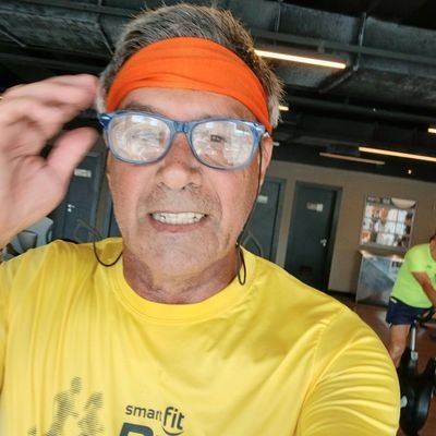 cmccorredor's profile picture. Sou corredor, competindo em diversas cidades, na maioria litorâneas...🏃😁