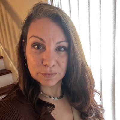 AAsuziea's profile picture. I breathe fire 💕💕