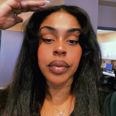 PeaceAndFades's profile picture. TV/Film Costumer (IATSE) | aspiring Screenwriter/Director | Artist | Curator (1/2 of GRITS) IG : stckyflwrs 🍯 *DMS CLOSED*