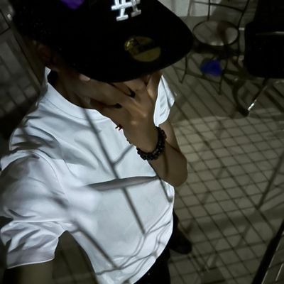 MidasISK's profile picture. There’s more to life than this