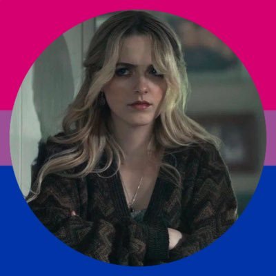 tesstless's profile picture. ⚜️жена франциска оллара ⚜️ главная хейтерка людей чести и алана окделла ⚜️ ive ⚜️ asoiaf ts /hotd tg ⚜️ hsr ⚜️ tvc ⚜️ thg/sotr ⚜️ эт*рна ⚜️
