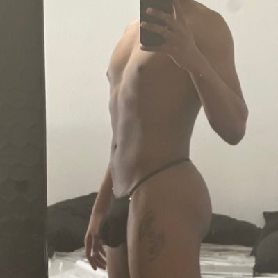 9inchboyy's profile picture. Vers Top// College Boy//Just here to have some fun and make some nice content😈