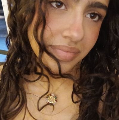 sahbxsz's profile picture. melancolia.