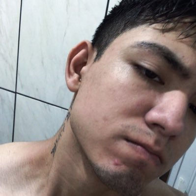 EMeza21423's profile picture. Não sou nada além de um aleatório!